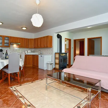 بيت للعطل House Davorka 2336 *